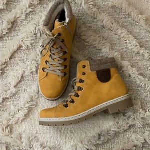 NWOT like Timberland Yellow Leather Boots